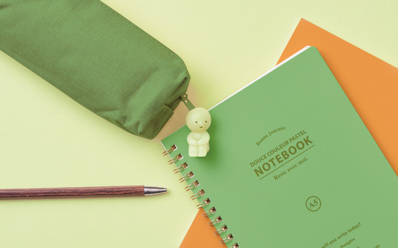 Smiski Zipprbite- Hugging Knees