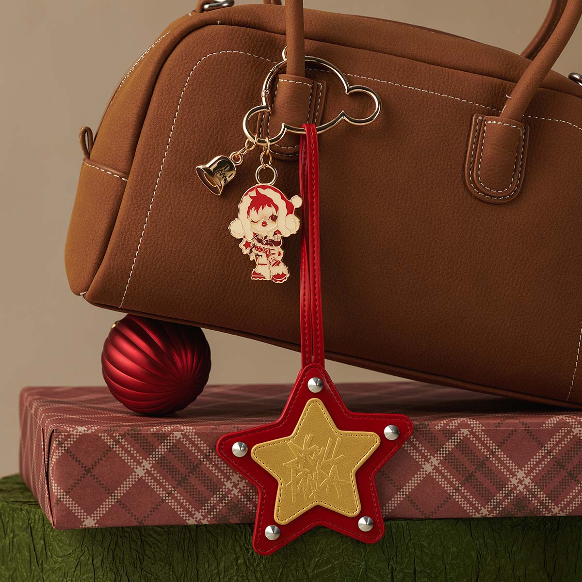 SKULLPANDA Tell Me What You Want Series Pendant Suit-Still On The Job