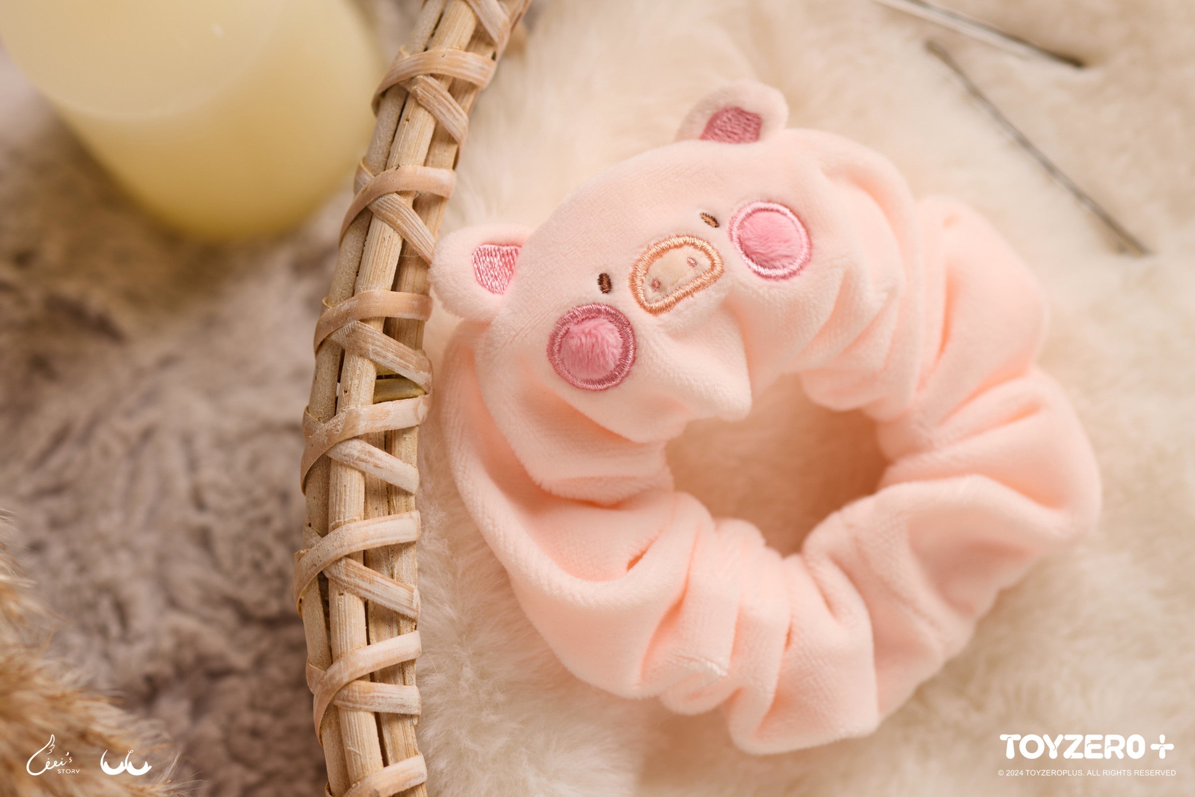Lulu The Piggy Plush Hair Tie